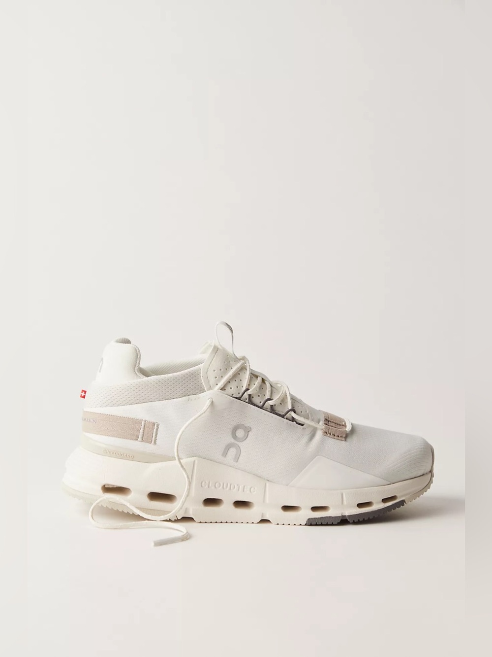 On Cloudnova 2 Sneakers in Ice/Sand NEW - Picture 3 of 11